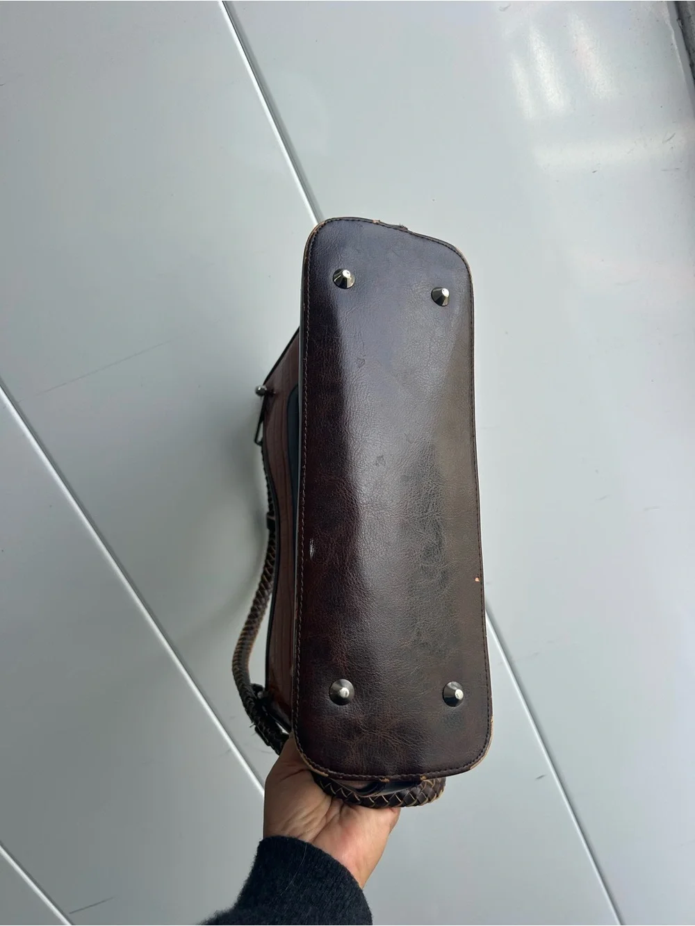 Vintage Textured Brown Leather Shoulder Bag with Heart Accent